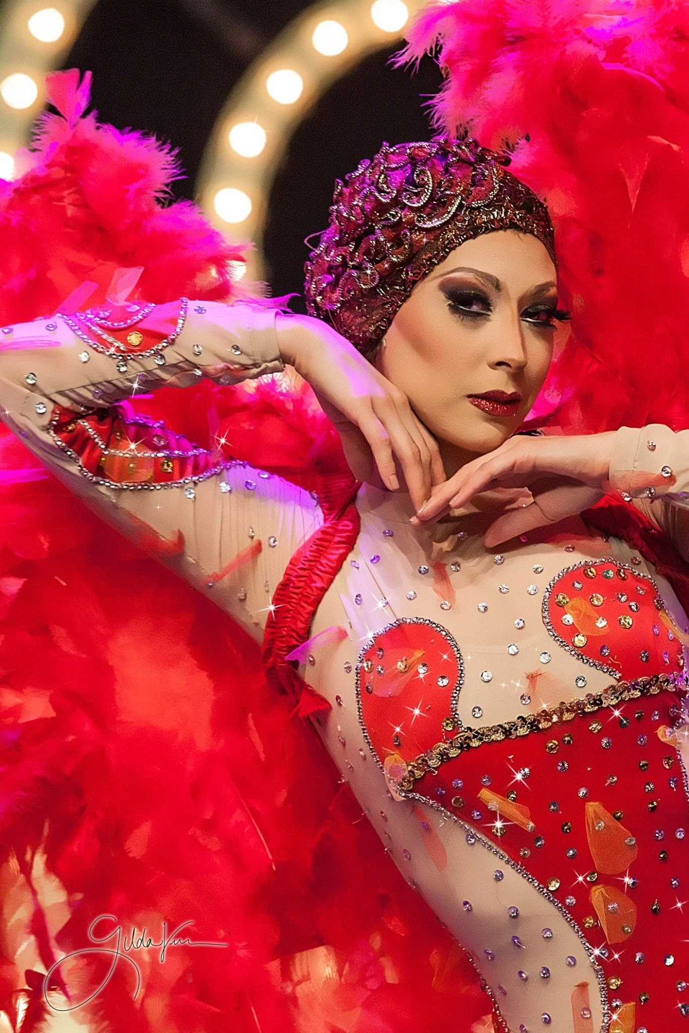 La Jaula de las Locas 6 birds jimena