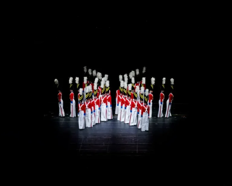 Radio City Christmas Spectacular con las Rockettes 6 rockettes wooden soldiers Radio City Christmas Spectacular, COREOGRAFIA PARA MUSICALES, TEATRO MUSICAL EN MEXICO, PEPE POSADA COREOGRAFO, CRAZY FOR YOU